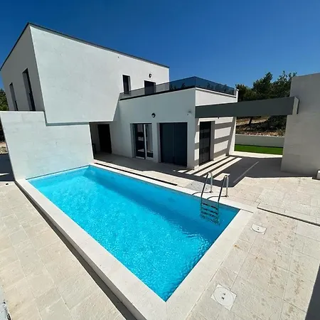 Villa Christian Luxusvilla Direkt Am Meer Rovanjska Exterior photo