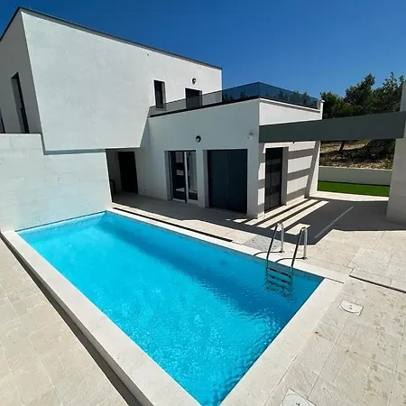 Villa Christian Luxusvilla Direkt Am Meer Rovanjska Exterior photo