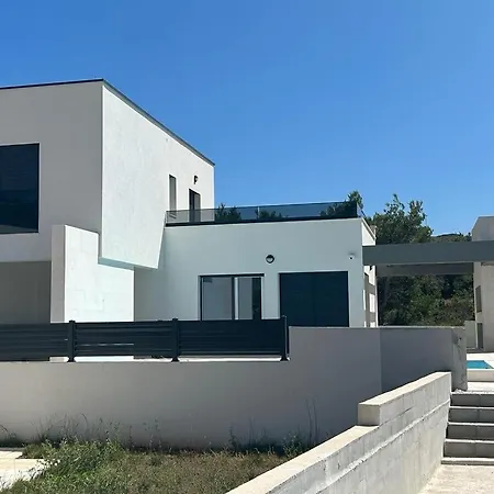 Villa Christian Luxusvilla Direkt Am Meer Rovanjska Exterior photo